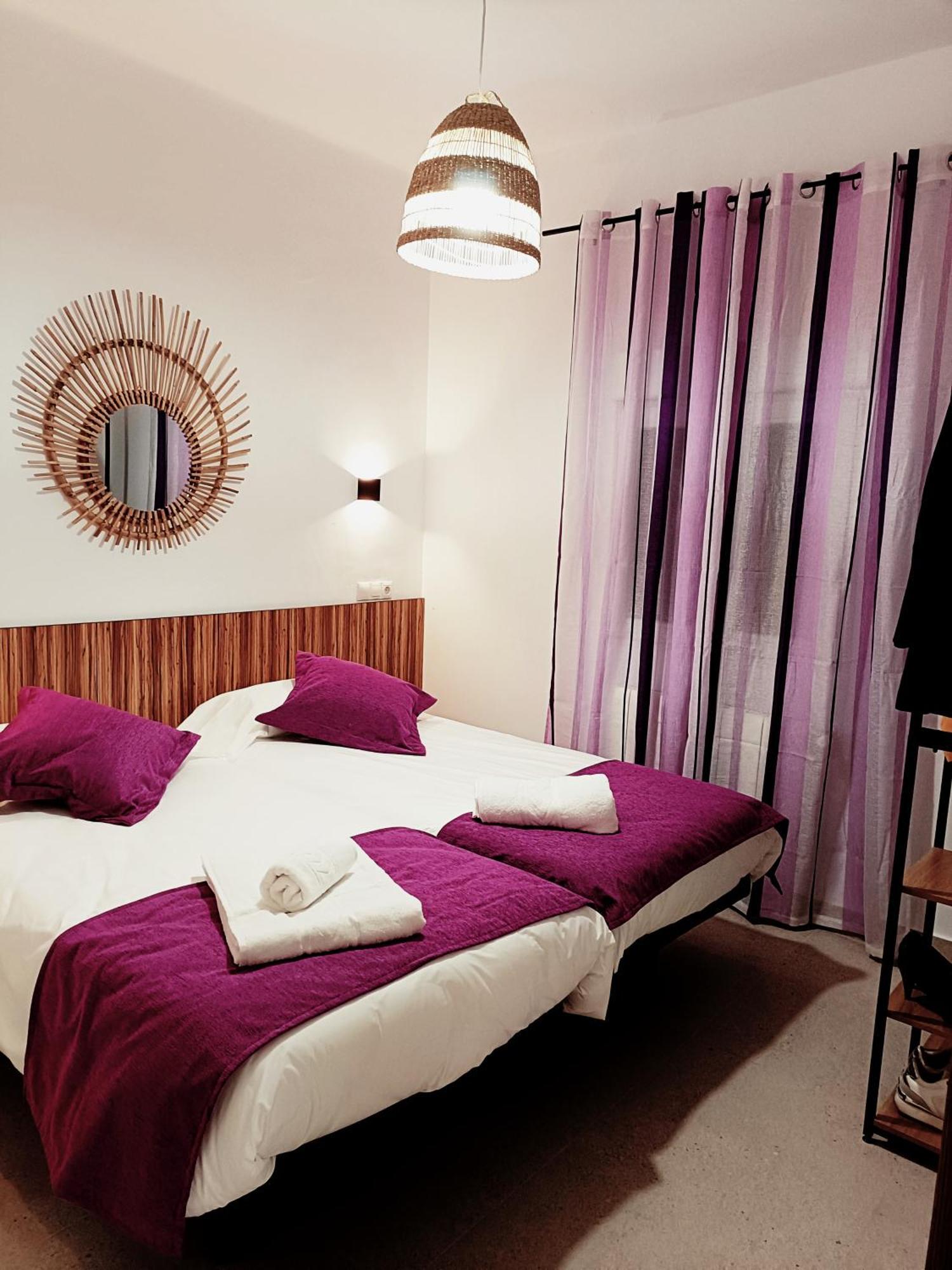 Violeta Suite Madrid Exterior photo